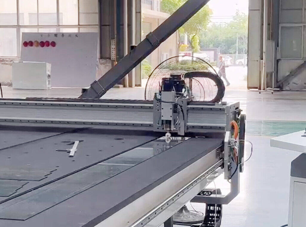 Máy cắt gương kính CNC giải pháp tối ưu trong sản xuất gia công gương kính