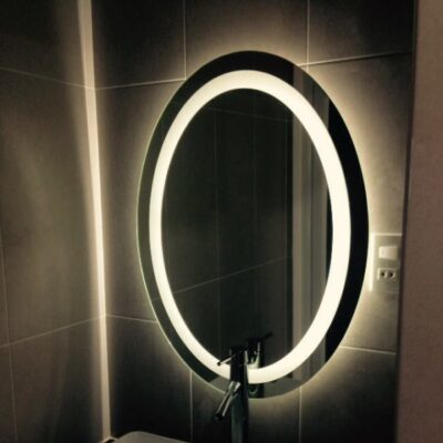 Gương phòng tắm tròn đèn led phun cát trong