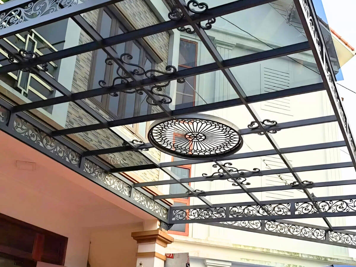 Mái kính khung CNC đẹp đơn giản 