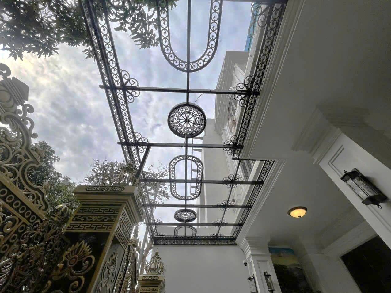 Mẫu mái kính họa tiết trống đồng CNC 